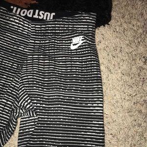 Nike leggings